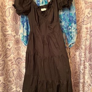 ASTR size M NWT black tiered dress